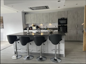 Modern kitchen island after deep cleaning